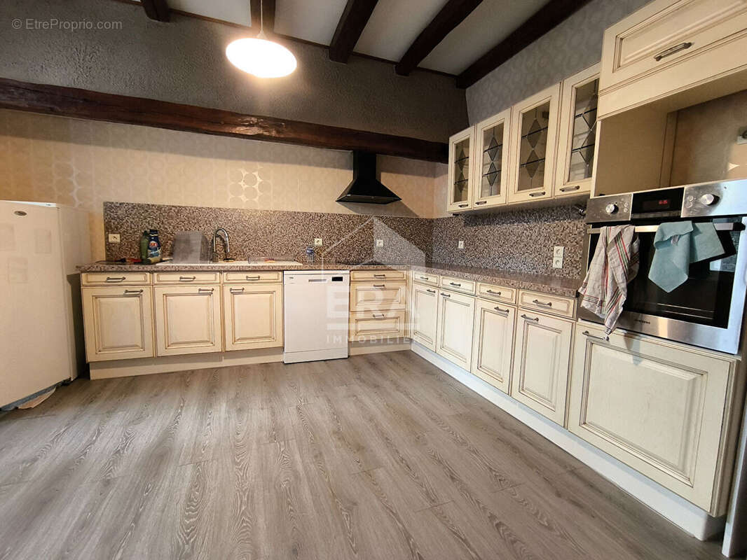 Maison à CONDE-SUR-AISNE