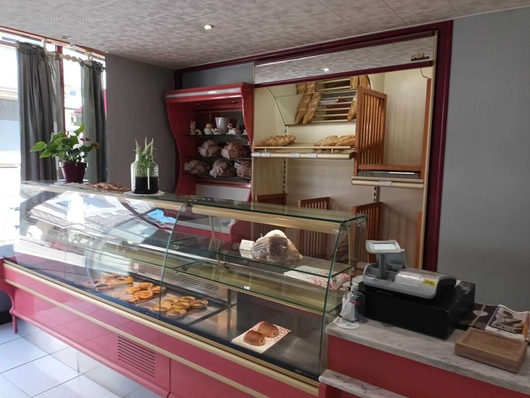 Maison 160 m² à Chasseneuil-Sur-Bonnieure  - photo 2