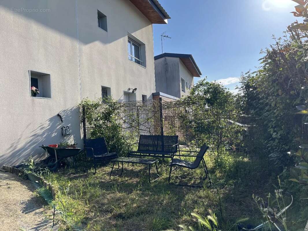 Maison à JACOU