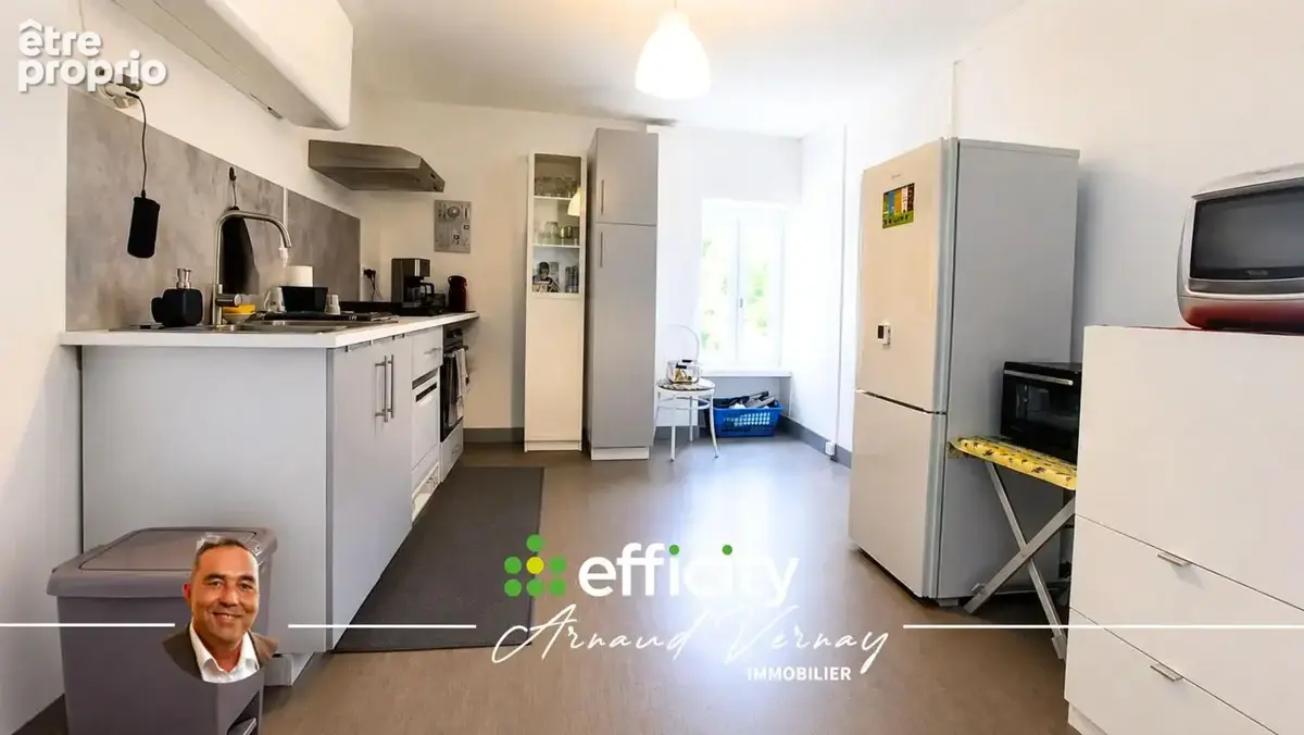 Appartement 240 m² à vendre à Amplepuis (69550) - photo 5