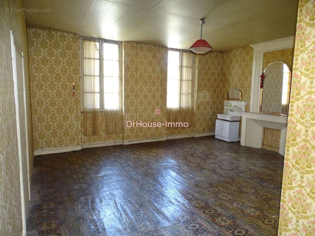 Maison 240 m² à Le Fleix  - photo 7