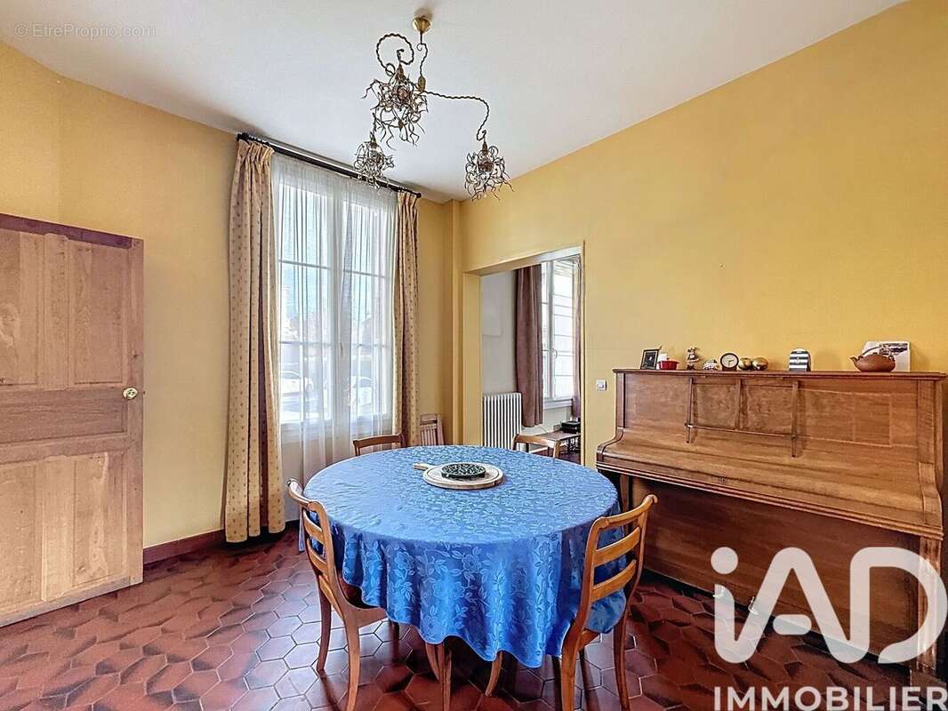 Photo 4 - Maison à VILLERS-COTTERETS