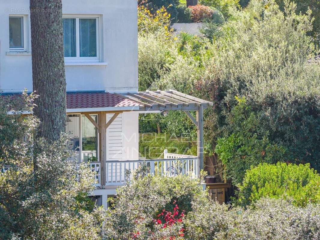 Maison à LE BOUSCAT