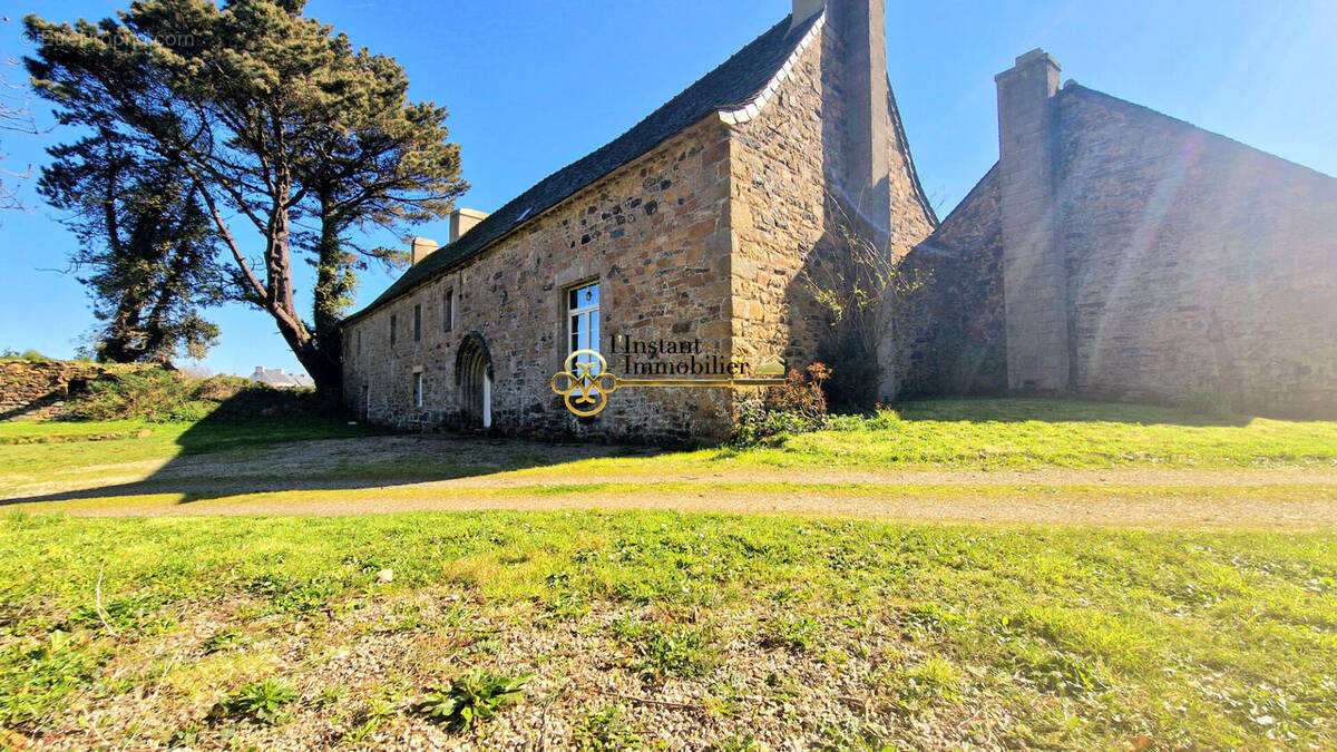 Maison à PLOUGASNOU