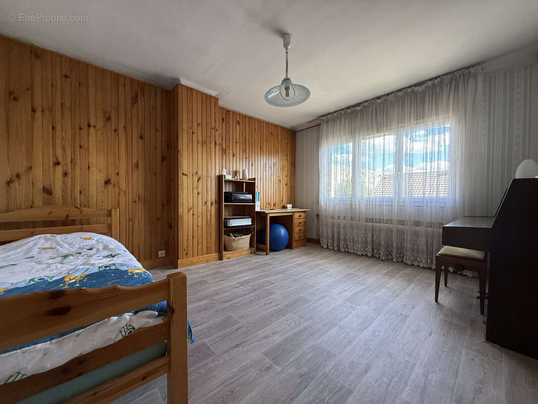 Maison à LE BLANC-MESNIL