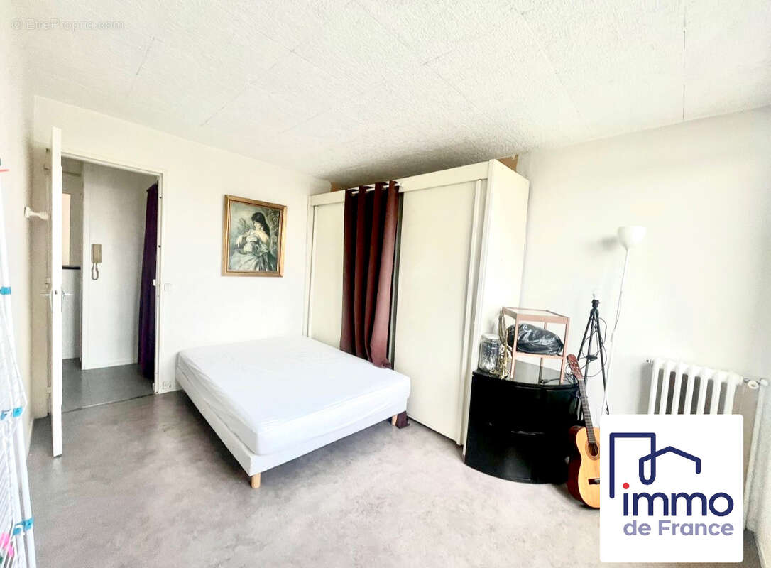 Appartement à LE BLANC-MESNIL