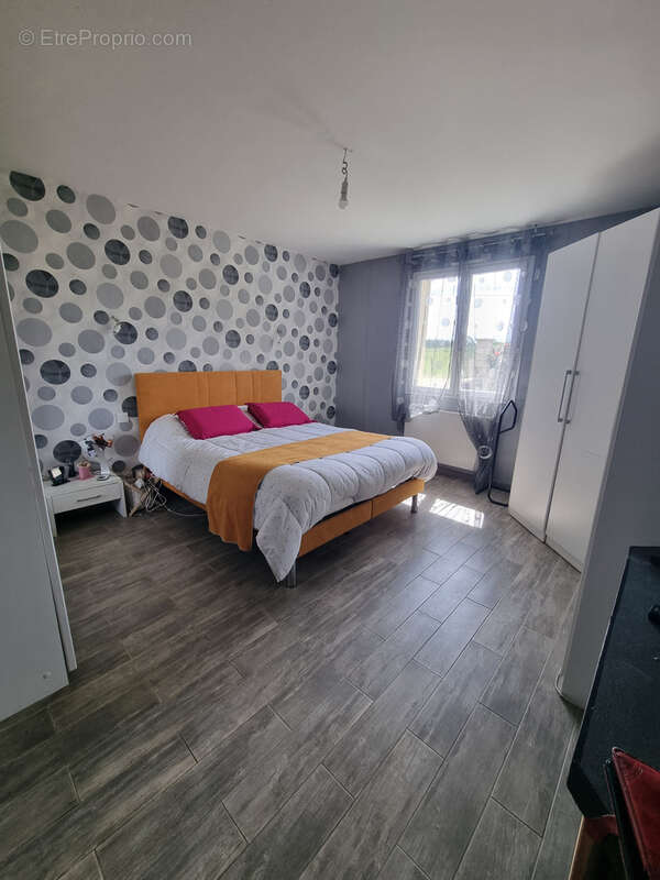 Maison à LA POUEZE