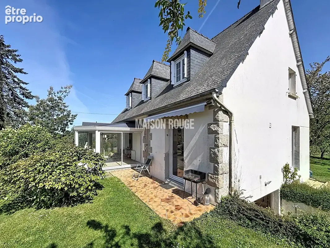 Maison familiale lumineuse avec vie de plain-pied, grand terrain et sous-sol complet - SAINT RIEUL - photo 2