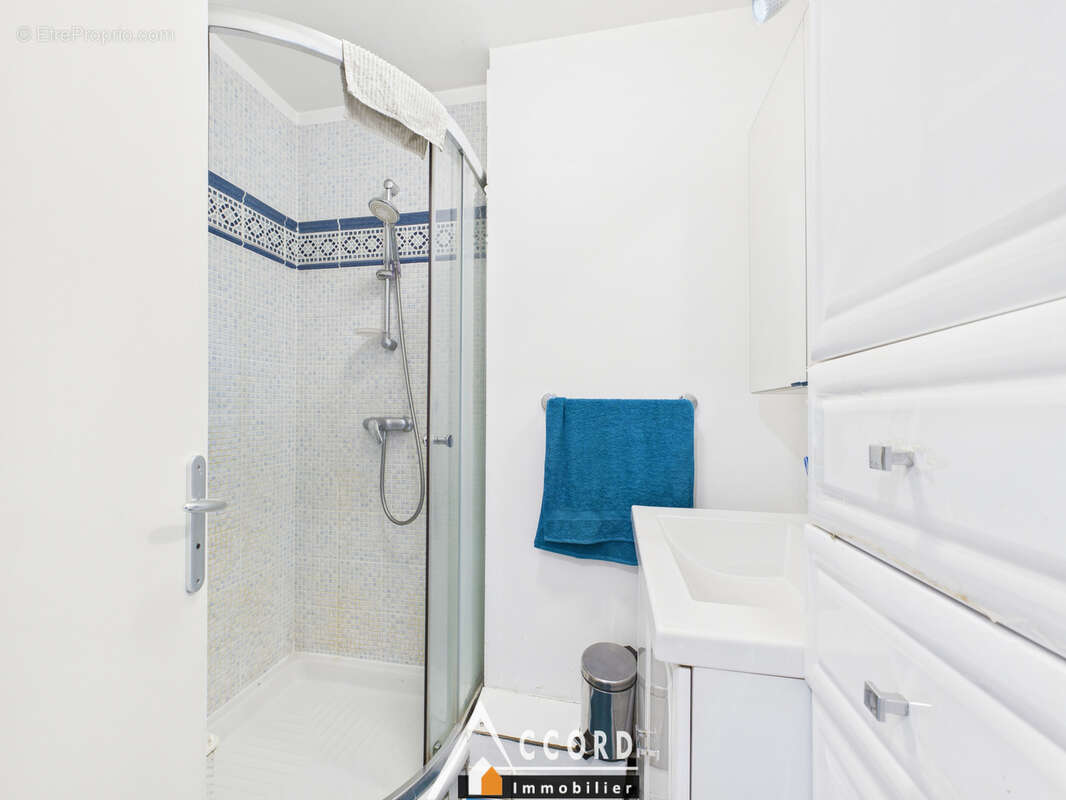 Appartement à SARTROUVILLE