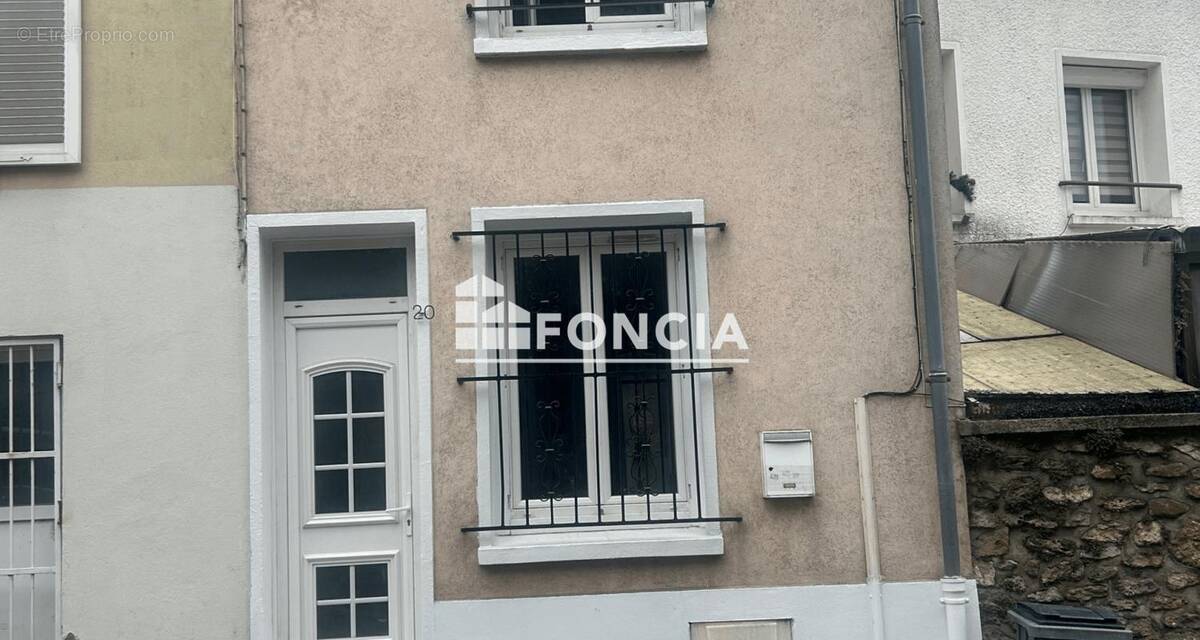 Maison à VILLENEUVE-SAINT-GEORGES