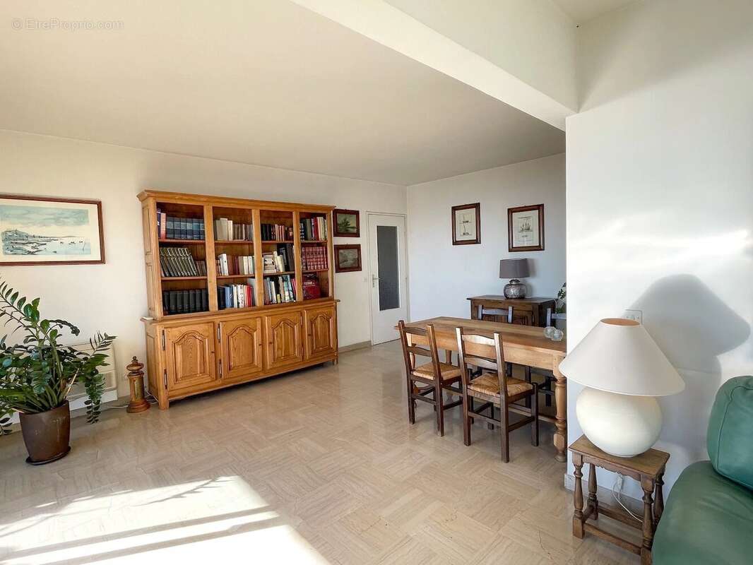 Appartement à BEAUSOLEIL