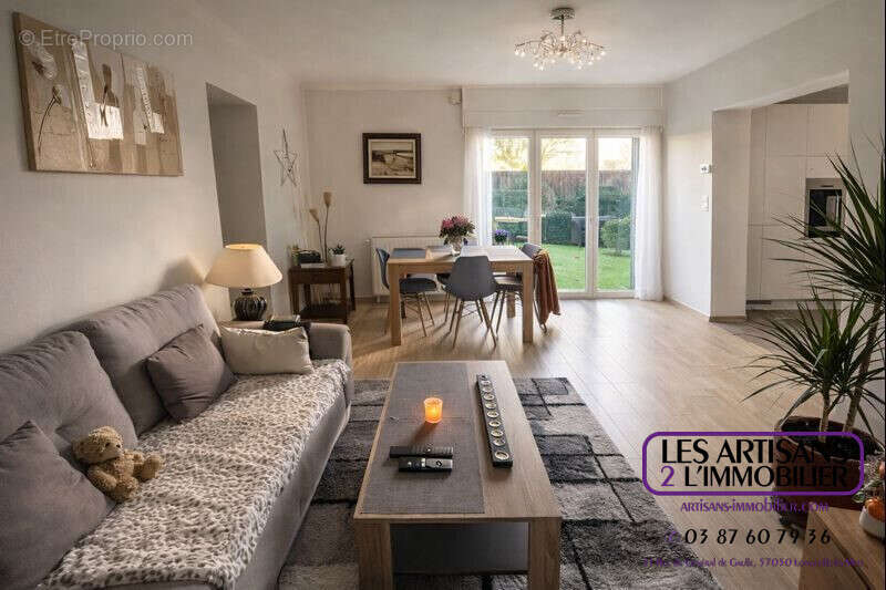 Appartement à VERNY