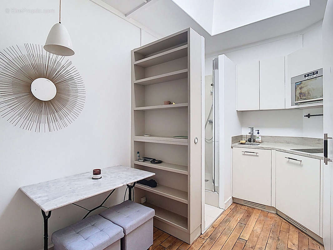 Appartement à PARIS-7E