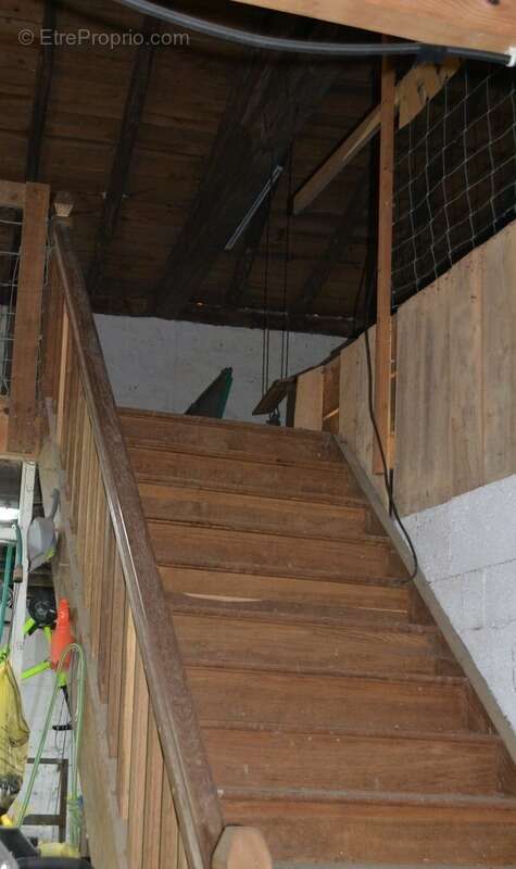 Maison à CHERVES-CHATELARS