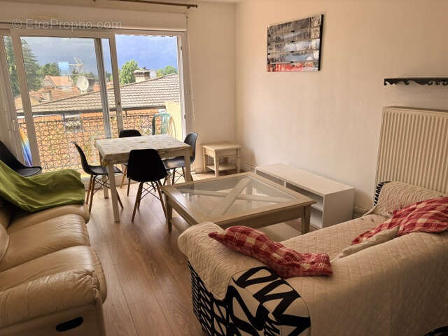 Appartement à BOURGOIN-JALLIEU