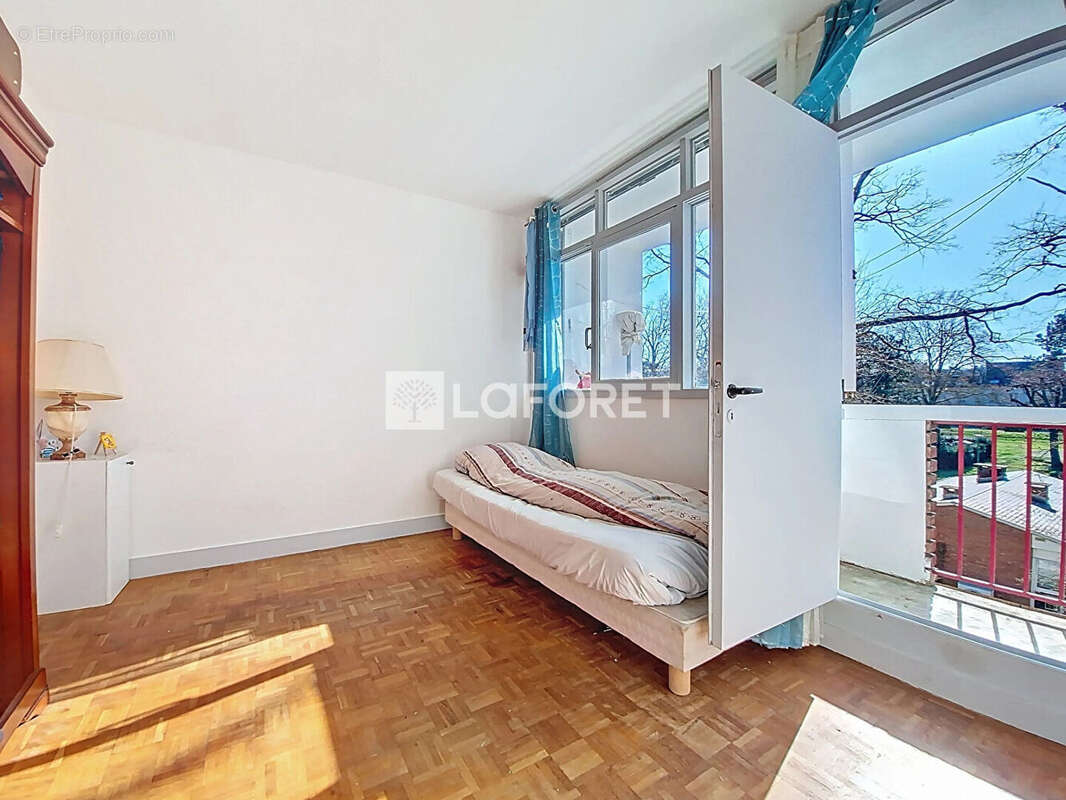 Appartement à VERNEUIL-SUR-SEINE
