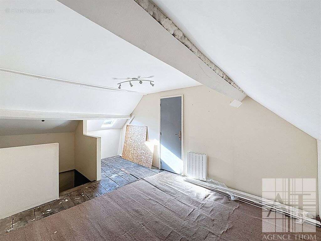 Maison à SAINT-HILAIRE-DU-MAINE