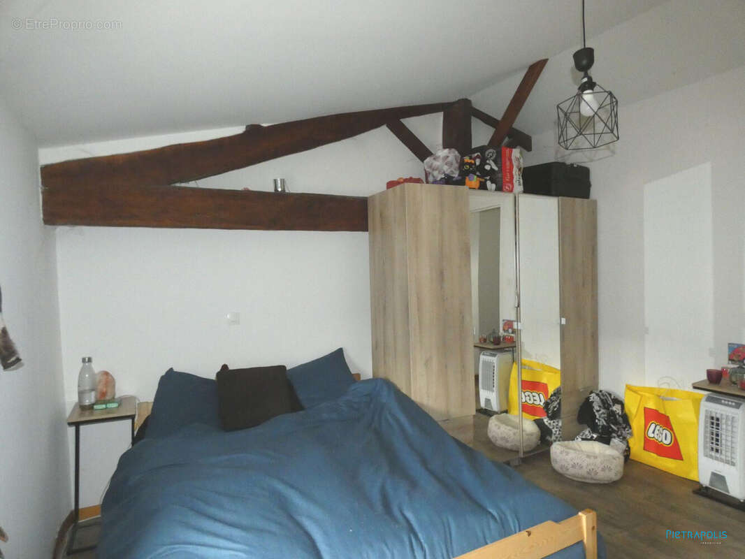 Appartement à SABLONS