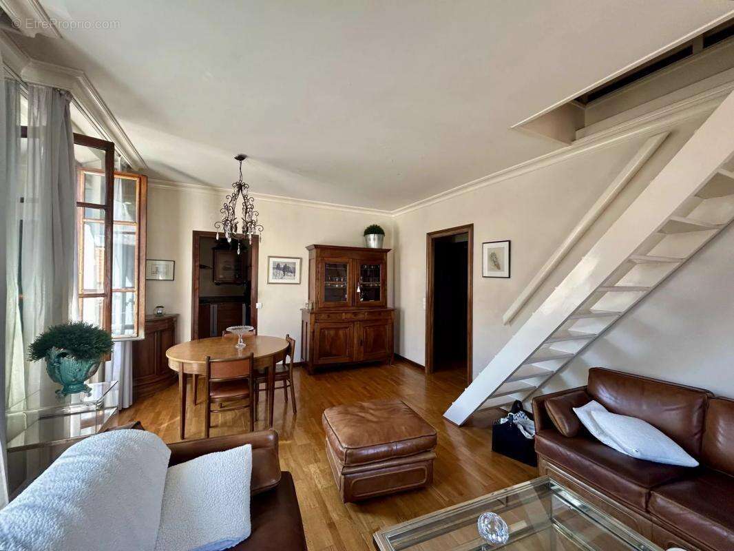 Appartement à AIX-LES-BAINS