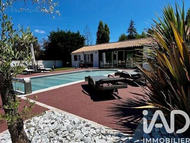 Photo 2 - Maison à SAINT-GERVAIS