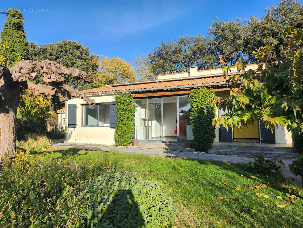 Maison à UZES