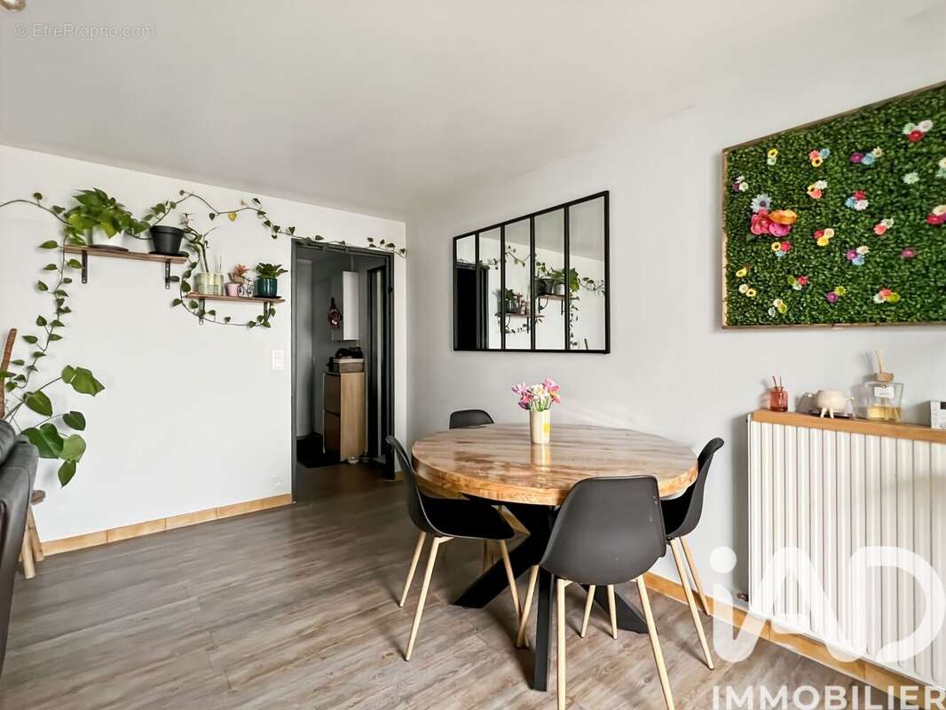 Photo 4 - Appartement à ROISSY-EN-BRIE