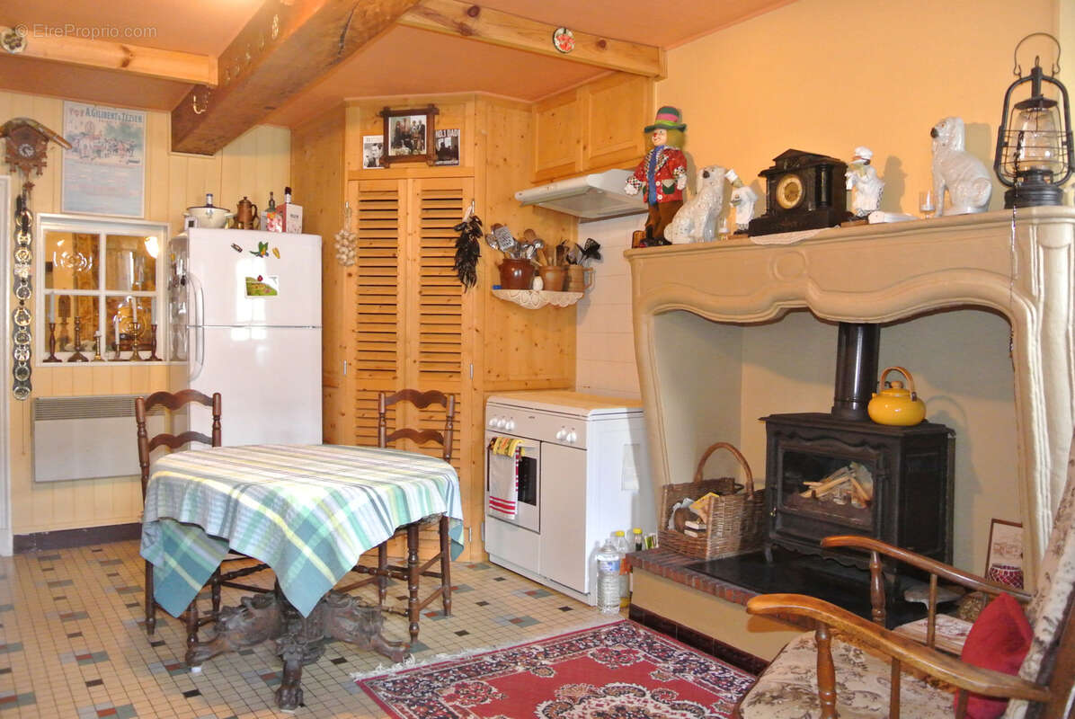 Maison à SAINTE-BAZEILLE