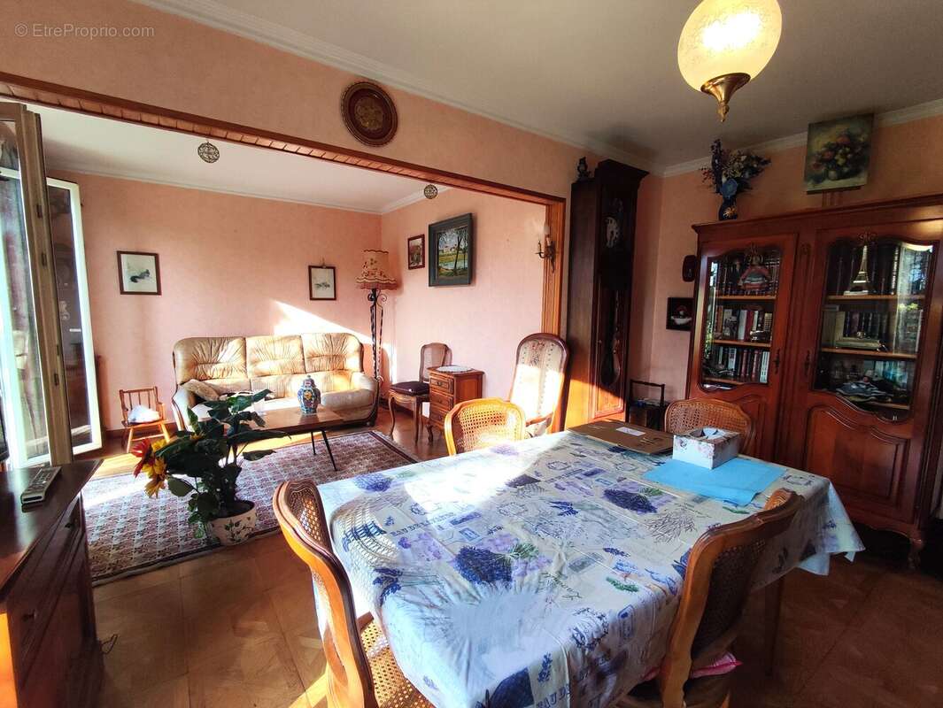 Maison à VILLETANEUSE