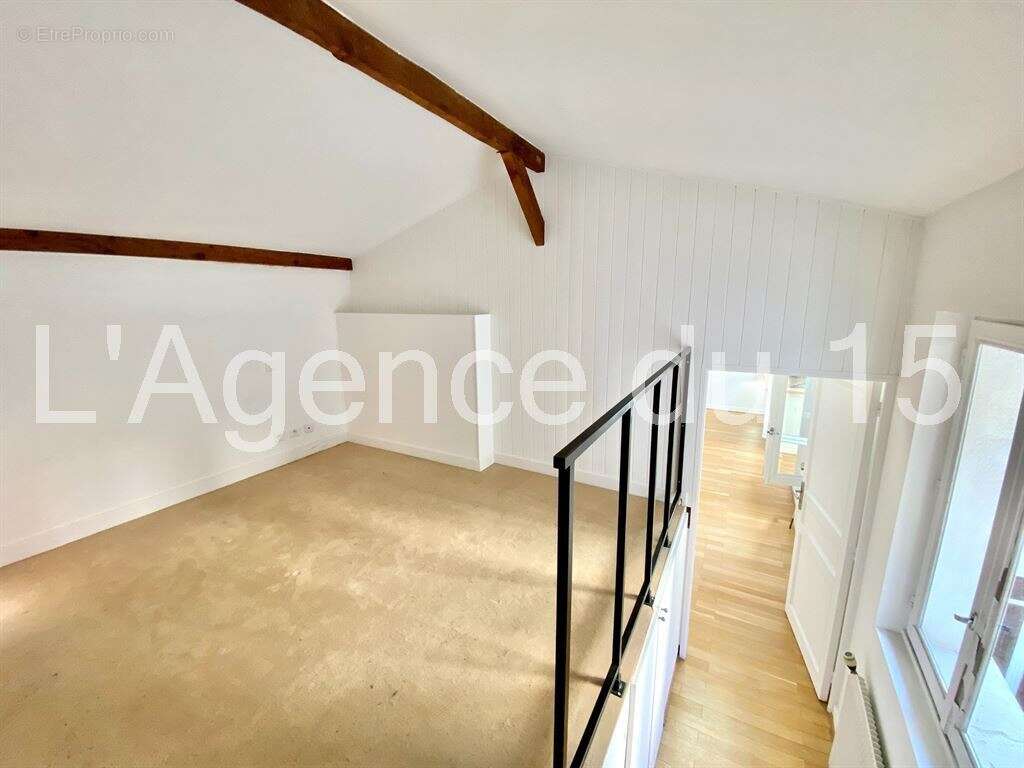 Appartement à PARIS-15E