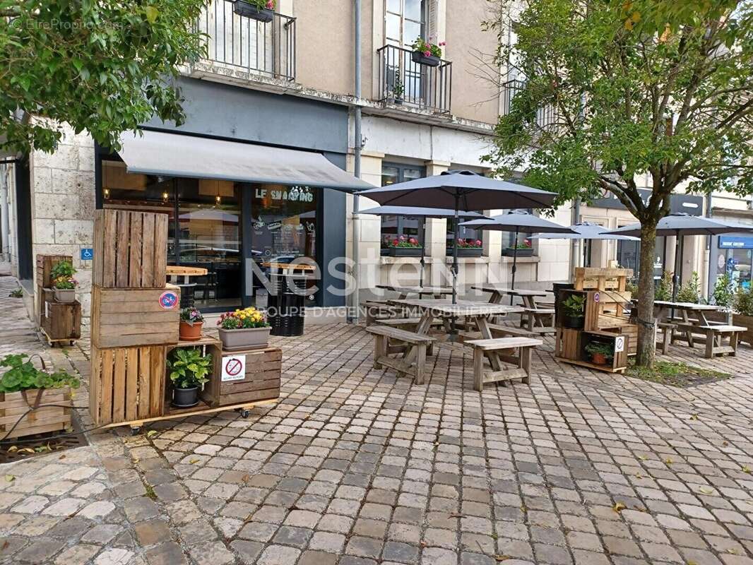 Snacking/ boulangerie . Belle Opportunité Centre-Ville + Logement . Fort passage étudiant et touristes - photo 4