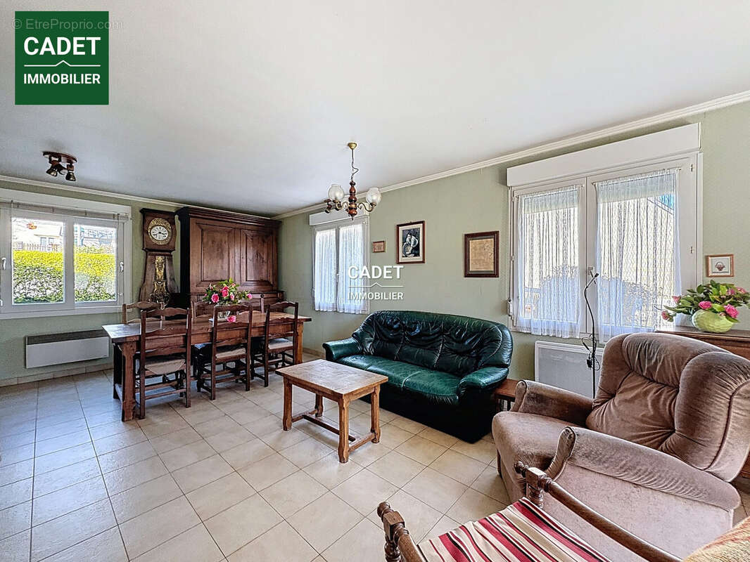 Maison à LA LUCERNE-D'OUTREMER