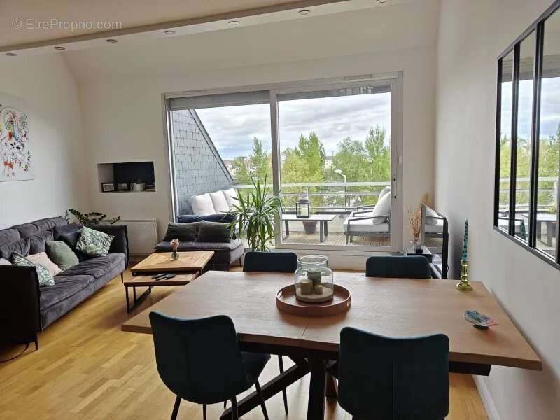 Appartement à SAINT-SEBASTIEN-SUR-LOIRE