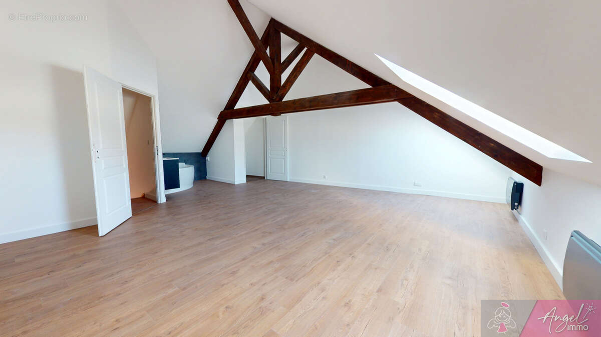Appartement à BYANS-SUR-DOUBS