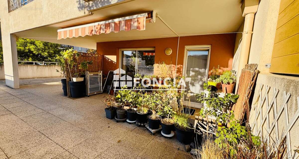 Appartement à HYERES