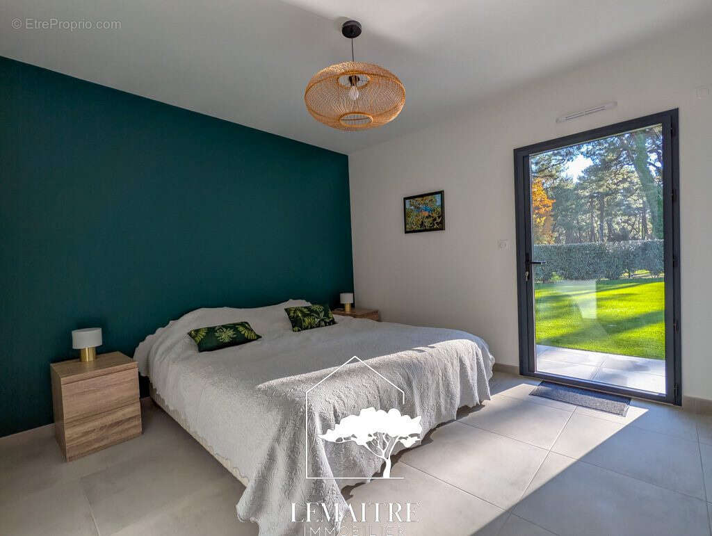 Maison à LES MATHES