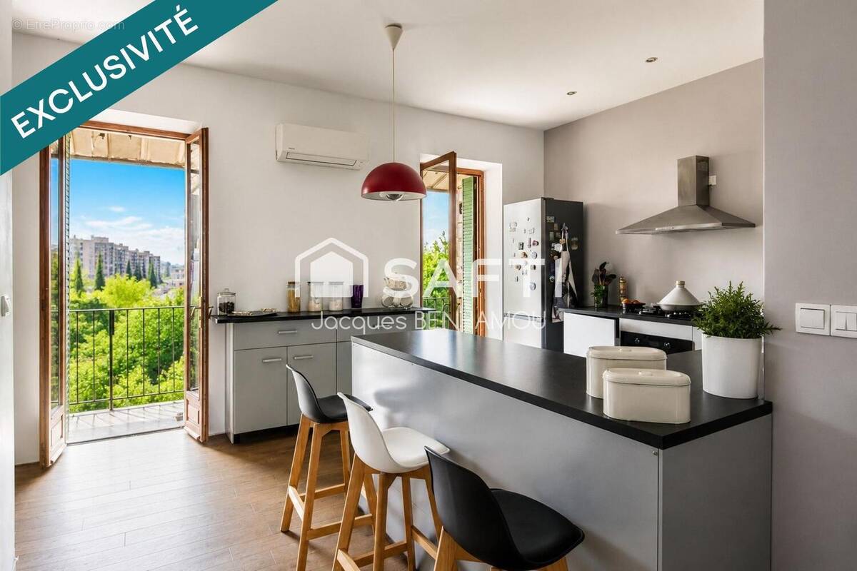 Photo 1 - Appartement à MARSEILLE-3E