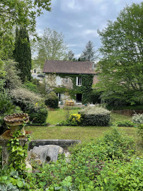 Maison à SAINT-AULAYE