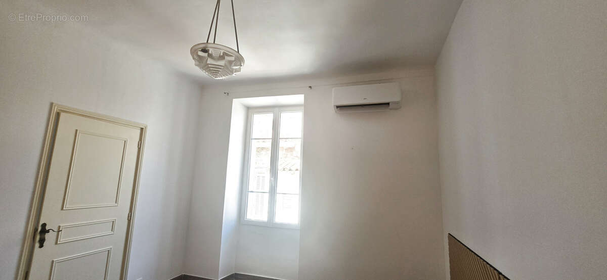 Tres bel appartement 2 chambres  et balcons à Propriano - photo 8