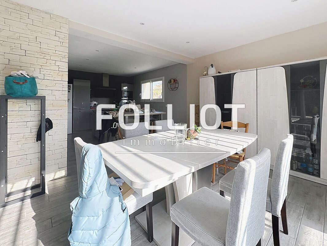 Maison à SAINT-MARTIN-DES-BESACES