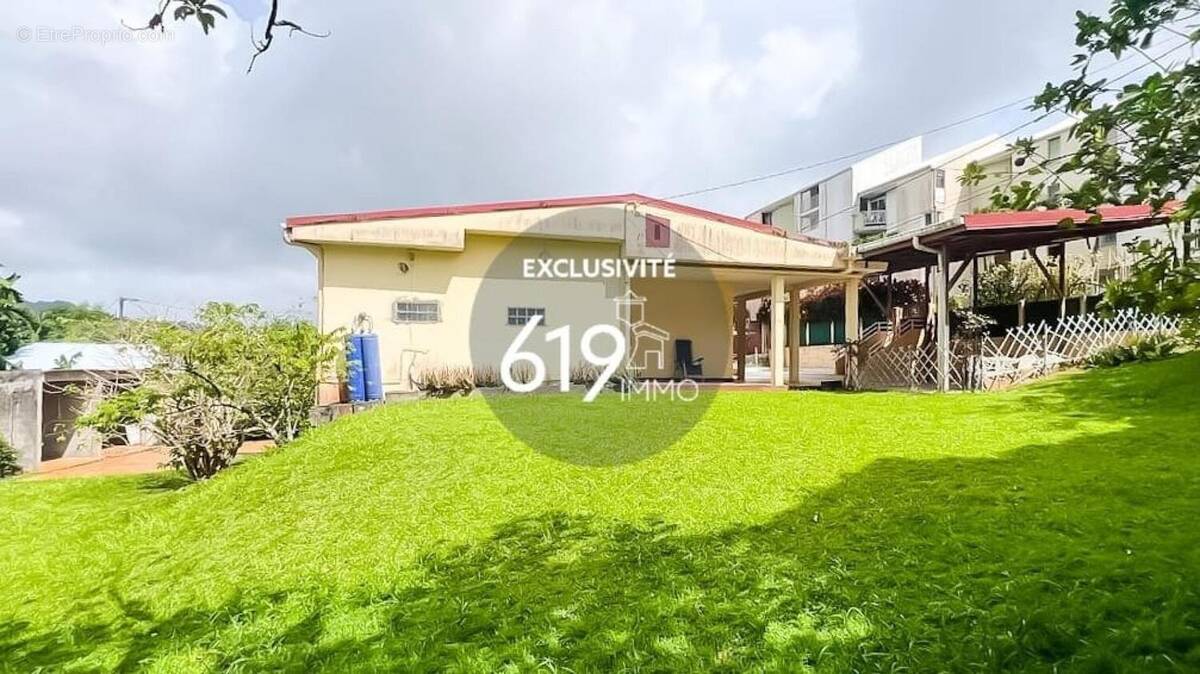 Photo 1 - Maison à LE LAMENTIN