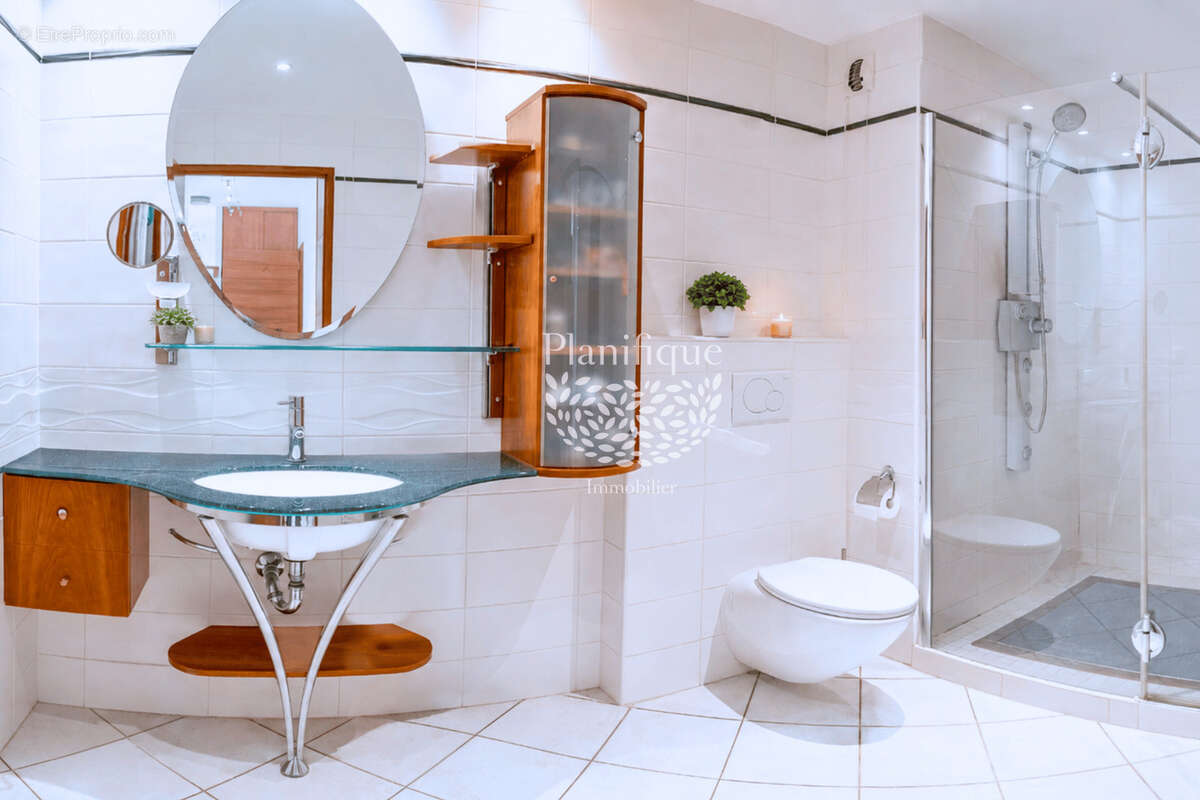 Appartement à SAINT-JULIEN-EN-GENEVOIS