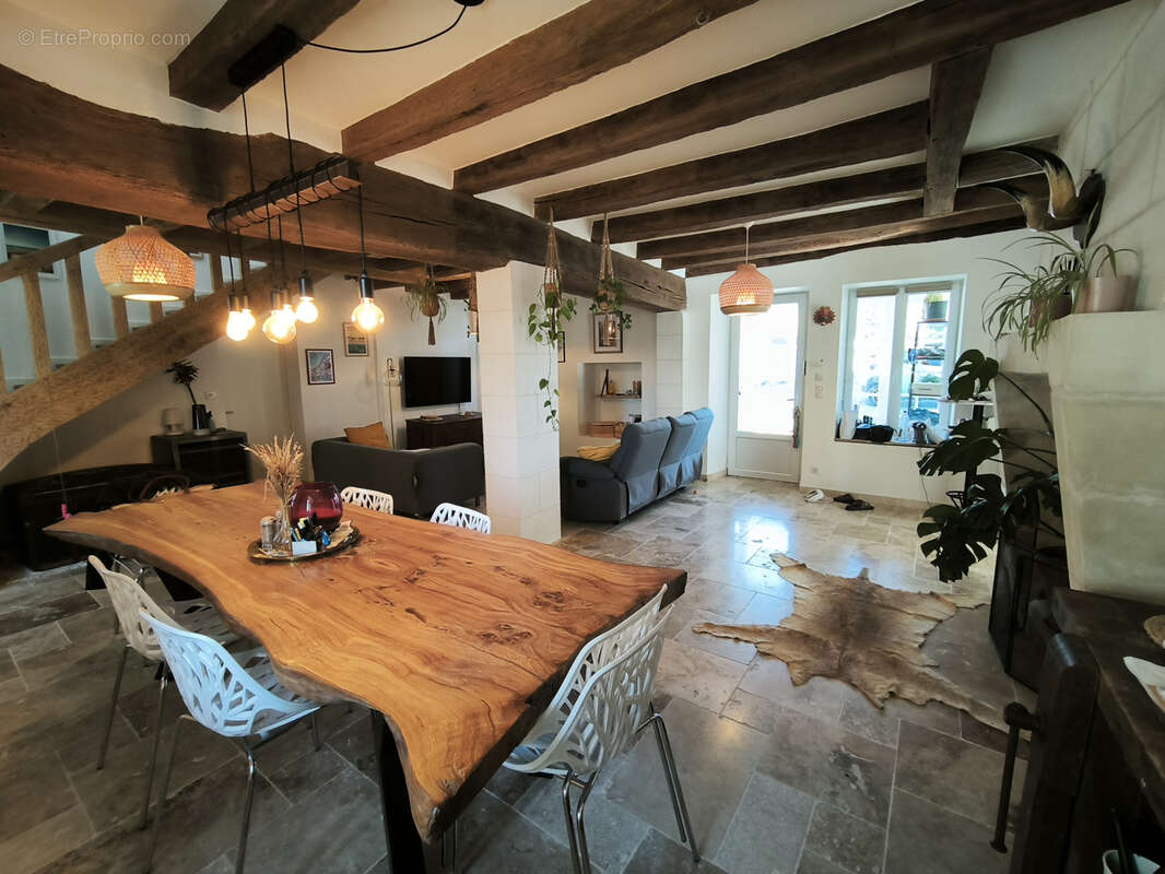 Magnifique longère de caractère entièrement rénovée   168 m2   4 chambres   Azay-sur-Cher - photo 4