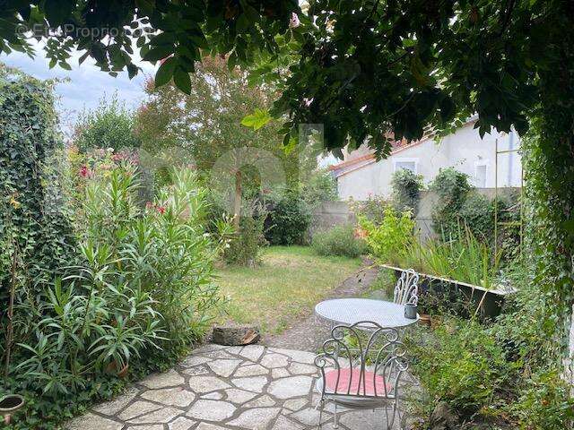 IMG_5206 (002) - Maison à SAINT-GEREON