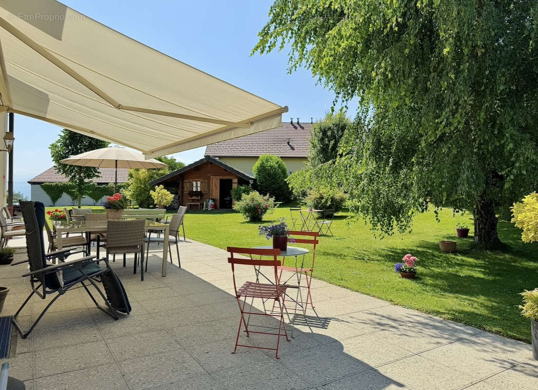 Maison à PERS-JUSSY