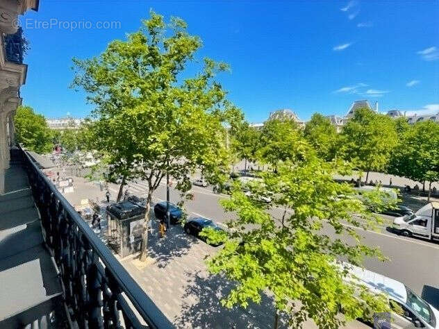 Commerce 177 m² à Paris-3e  - photo 2