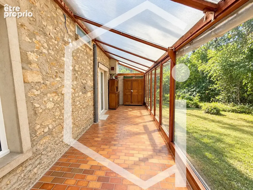 Authentique maison en pierre entièrement rénovée avec jardin de 1 800 m2 - photo 14