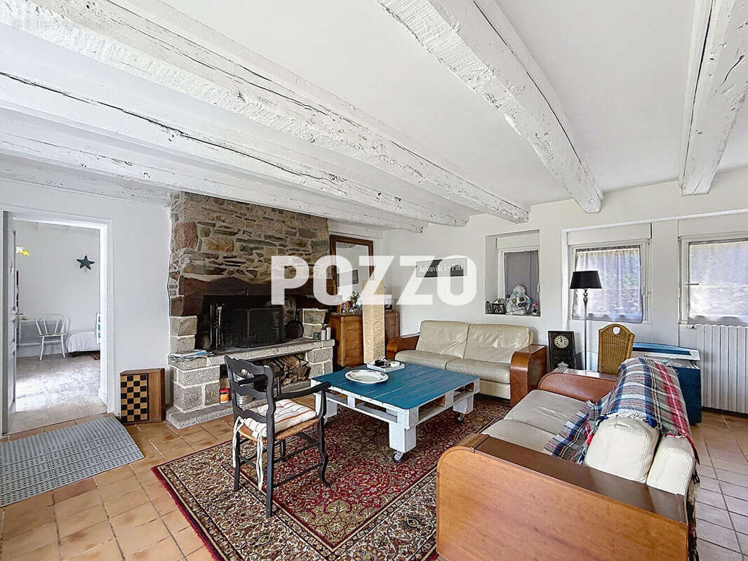 Maison à JULLOUVILLE