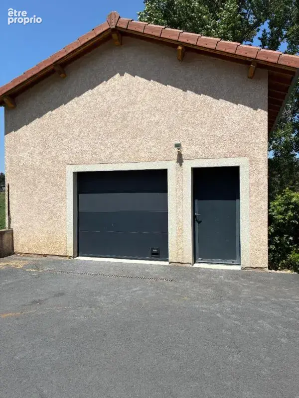 Craponne-sur-Arzon (43500) Très belle maison de 195 m² 5 chambres 3 garages sur 9700m² terrain - photo 17
