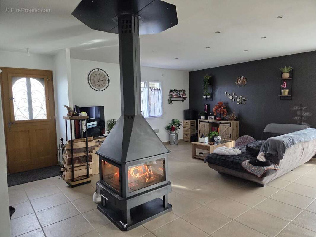 Maison à GILHOC-SUR-ORMEZE