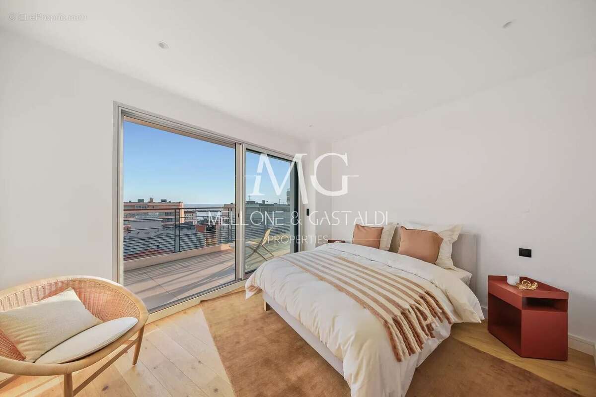 Cannes centre – penthouse d’exception – roof top – vue mer panoramique – 117 m² – 2 parkings - photo 37